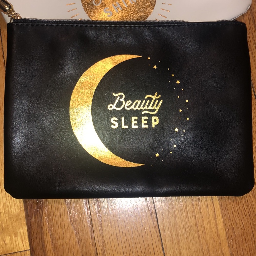Elūm Sleep N Shine Pouches - Picture 2 of 5